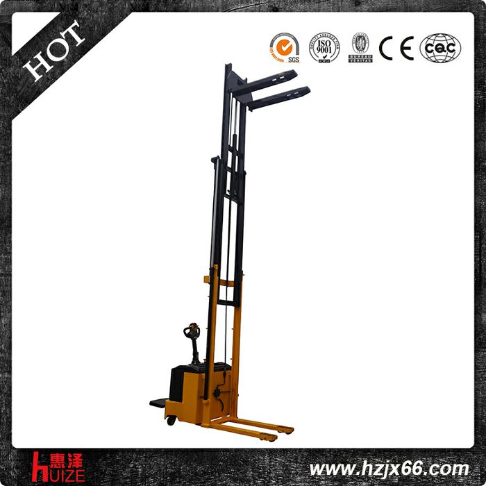 升高4米全電動堆高車(三門架) 升高4米全電動堆高車(三門架)